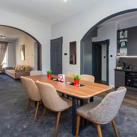 Urban Elegance Apartment Sofia